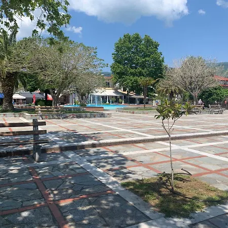 M * Ασπροβάλτα