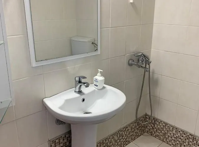 M Apartment *